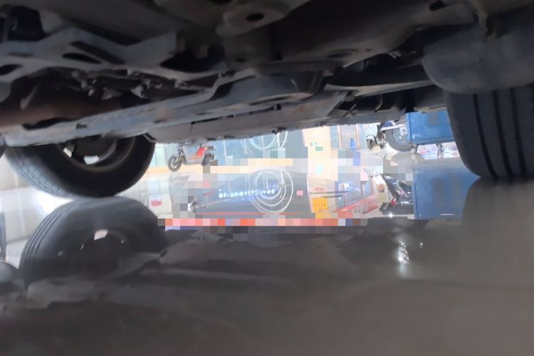 Used Wuling Hongguang 2014 1.5L S Standard Version Chassis Front Right