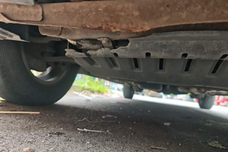 Used Wuling Hongguang 2014 1.5L S Luxury Model Chassis Front Right