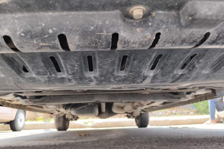 Used Wuling Hongguang 2014 1.5L S Comfort Model Chassis Front
