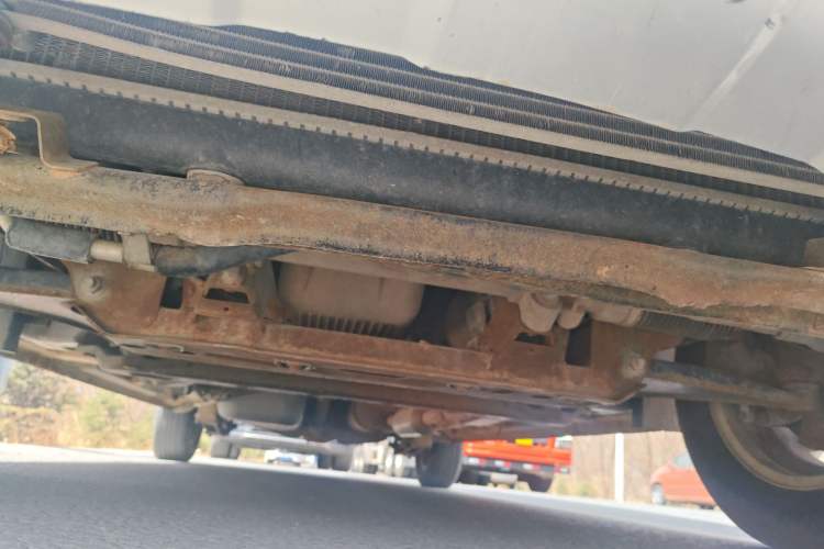 Used Wuling Hongguang 2014 1.5L S Comfort Model Chassis Front