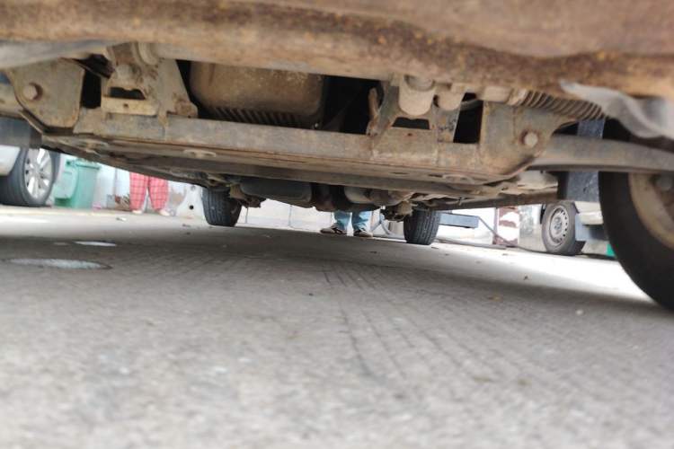 Used Wuling Hongguang 2014 1.5L S Comfort Model Chassis Front