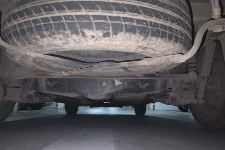 Used Wuling Hongguang 2014 1.5L S Luxury Model Chassis Rear