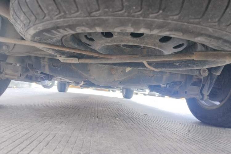 Used Wuling Hongguang 2014 1.5L S Luxury Model Chassis Rear