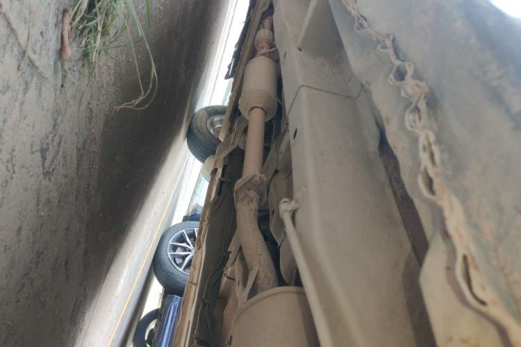 Used Wuling Hongguang 2014 1.2L S Standard Version China IV Standard Chassis Rear Left