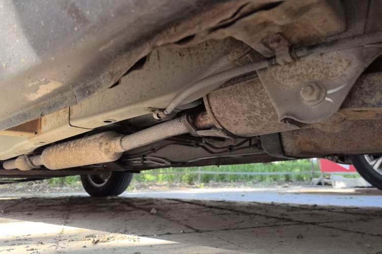 Used Wuling Hongguang 2014 1.5L S Standard Version Chassis Rear Left