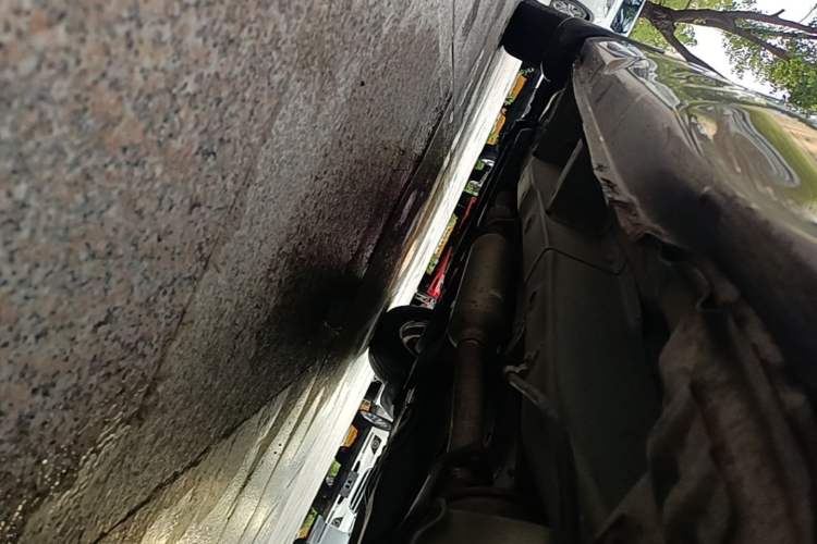 Used Wuling Hongguang 2014 1.5L S Standard Version Chassis Rear Left