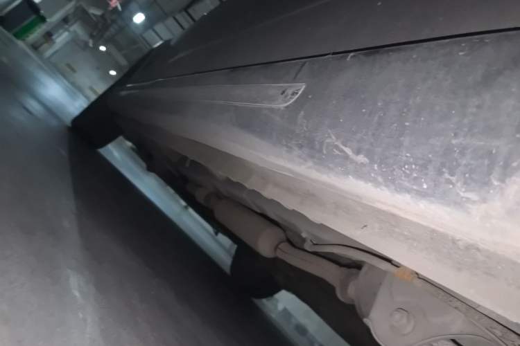 Used Wuling Hongguang 2014 1.5L S Luxury Model Chassis Rear Left