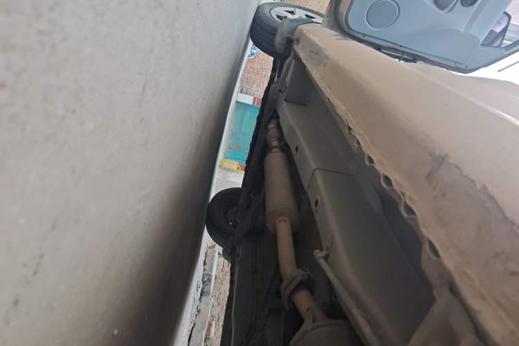 Used Wuling Hongguang 2014 1.2L Base Model China IV Chassis Rear Left
