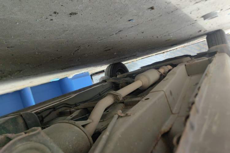Used Wuling Hongguang 2014 1.2L Base Model China IV Chassis Rear Left