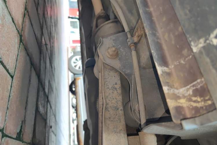 Used Wuling Hongguang 2014 1.5L S Comfort Model Chassis Rear Left