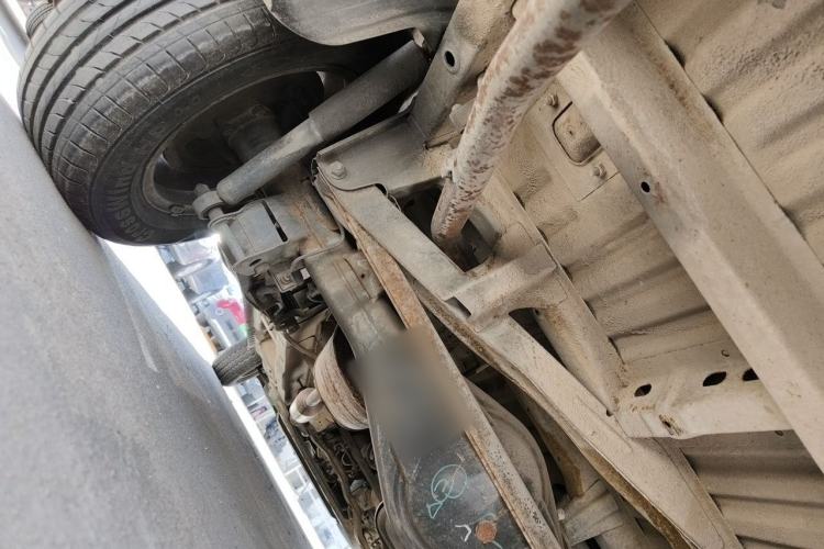 Used Wuling Hongguang 2014 1.5L S Standard Version Chassis Rear Left