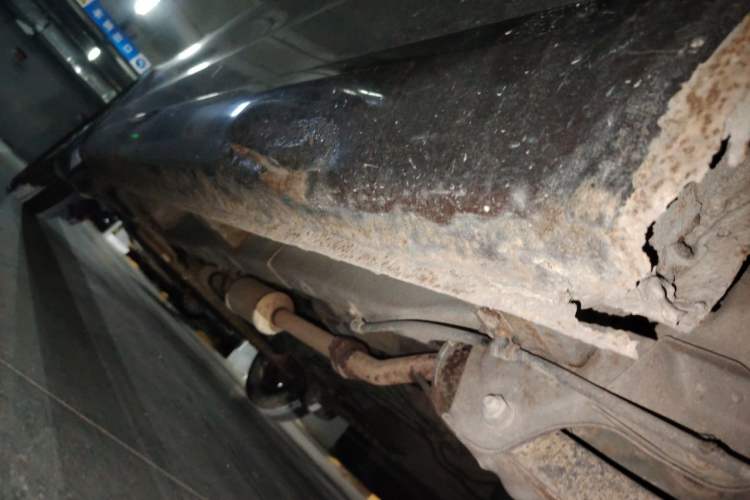 Used Wuling Hongguang 2014 1.2L S Standard Version China IV Standard Chassis Rear Left
