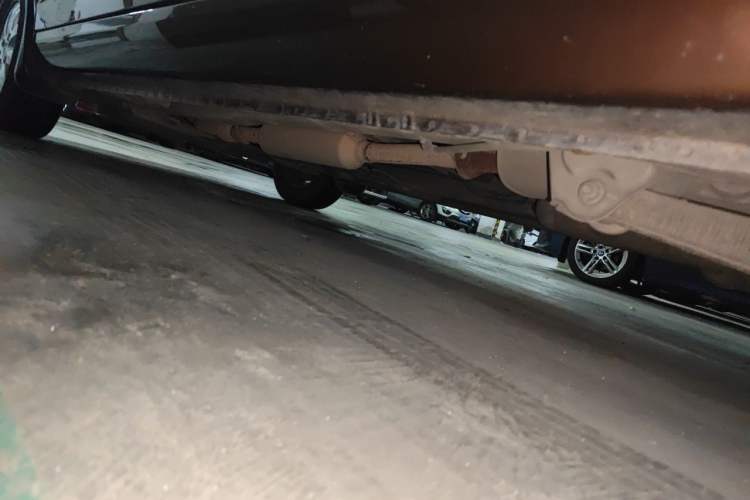 Used Wuling Hongguang 2014 1.5L S Standard Version Chassis Rear Left
