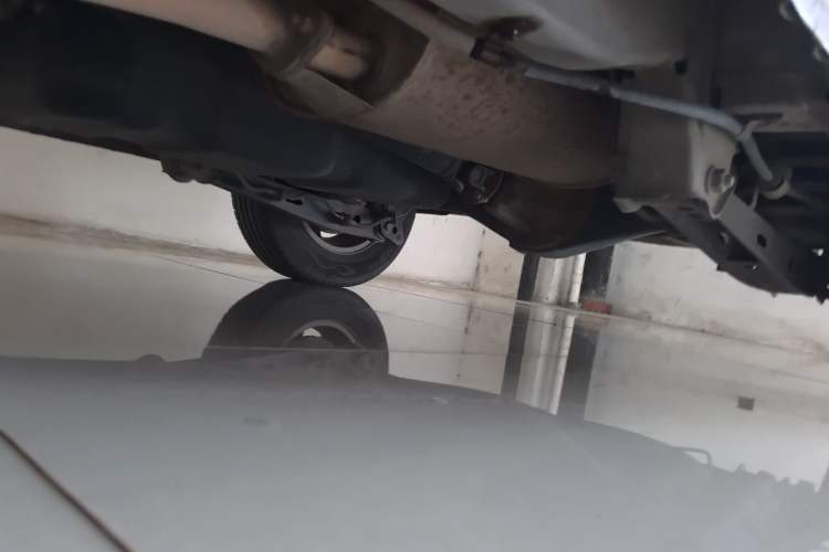Used Wuling Hongguang 2014 1.5L S Standard Version Chassis Rear Left