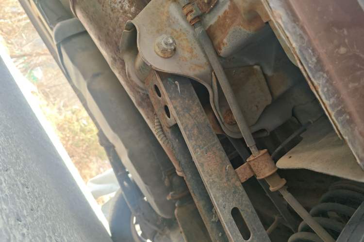 Used Wuling Hongguang 2014 1.5L S Comfort Model Chassis Rear Left