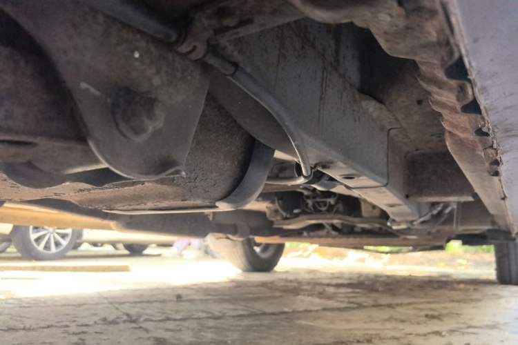 Used Wuling Hongguang 2014 1.5L S Standard Version Chassis Rear Right