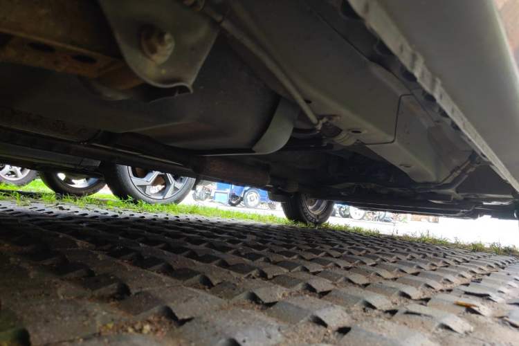Used Wuling Hongguang 2014 1.5L S Standard Version Chassis Rear Right