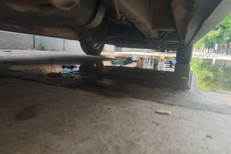 Used Wuling Hongguang 2014 1.5L S Luxury Model Chassis Rear Right