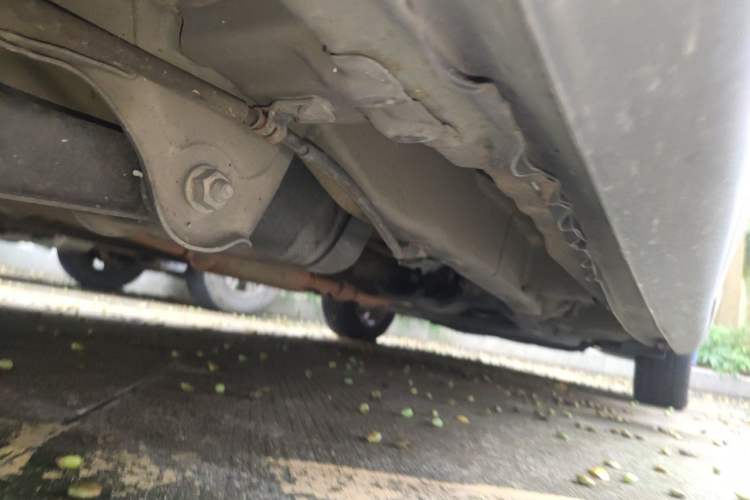 Used Wuling Hongguang 2014 1.5L S Automatic Luxury Model Chassis Rear Right