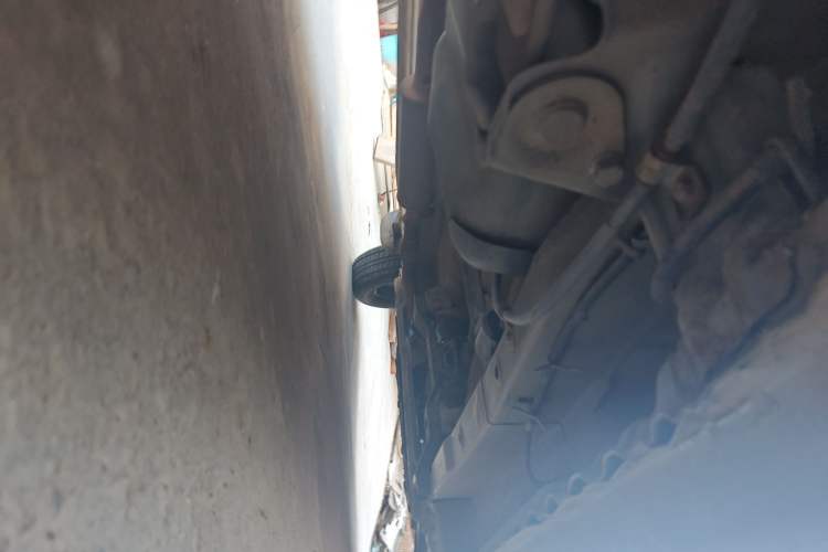 Used Wuling Hongguang 2014 1.2L Base Model China IV Chassis Rear Right