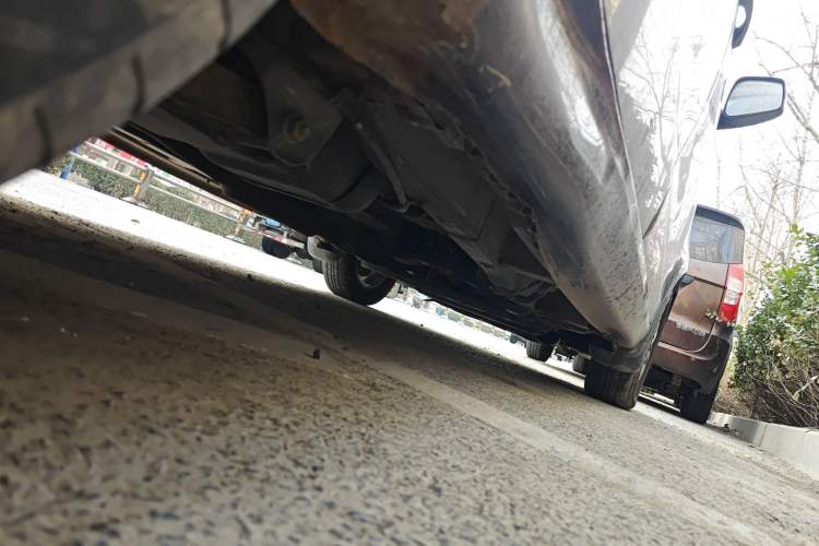 Used Wuling Hongguang 2014 1.5L S Standard Version Chassis Rear Right