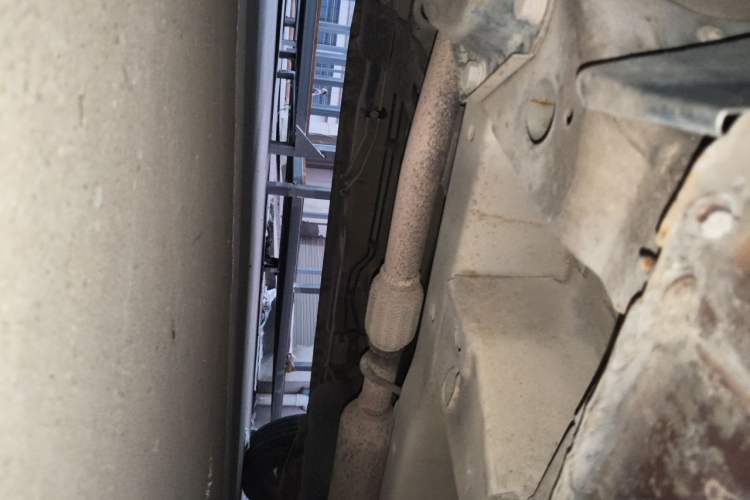 Used Wuling Hongguang 2014 1.5L S Standard Version Chassis Rear Right