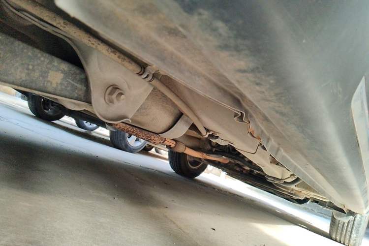 Used Wuling Hongguang 2014 1.5L S Luxury Model Chassis Rear Right