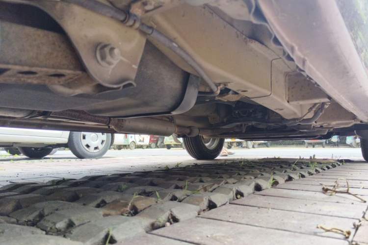 Used Wuling Hongguang 2014 1.5L S Standard Version Chassis Rear Right