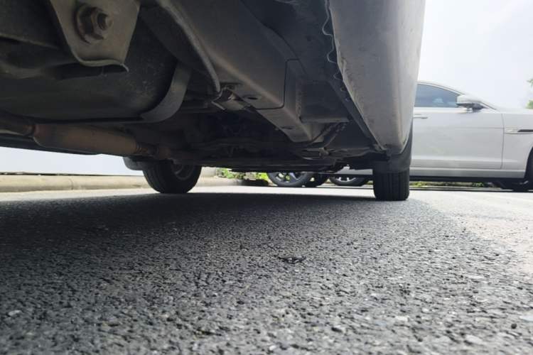 Used Wuling Hongguang 2014 1.5L S Standard Version Chassis Rear Right