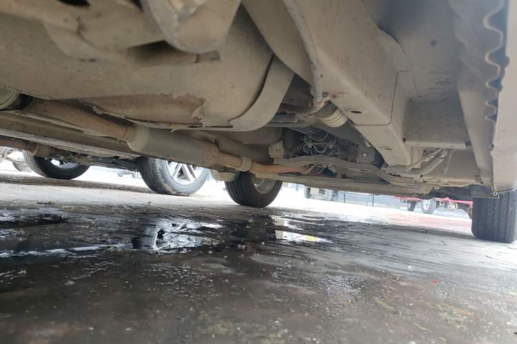 Used Wuling Hongguang 2014 1.5L S Standard Version Chassis Rear Right