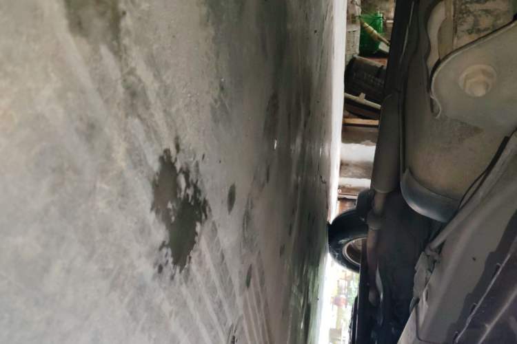 Used Wuling Hongguang 2014 1.5L S Standard Version Chassis Rear Right