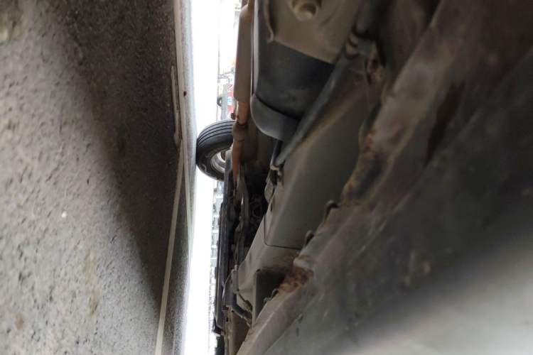 Used Wuling Hongguang 2014 1.5L S Comfort Model Chassis Rear Right