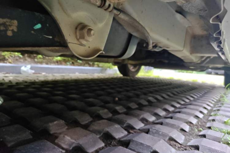Used Wuling Hongguang 2014 1.5L S Comfort Model Chassis Rear Right