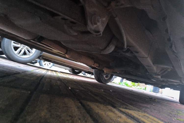 Used Wuling Hongguang 2014 1.5L S Standard Version Chassis Rear Right