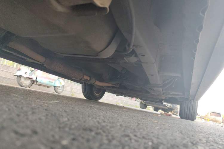 Used Wuling Hongguang 2014 1.5L S Luxury Model Chassis Rear Right