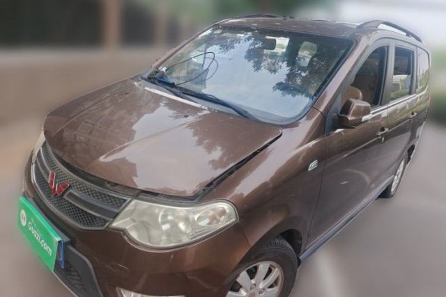 Ojetý Wuling Hongguang 2014 1.2L S Standard Version China IV Standard