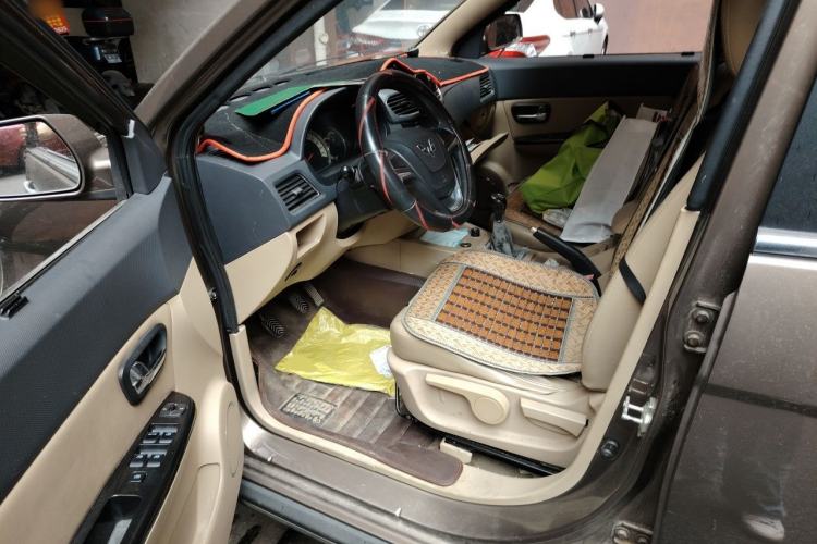 Used Wuling Hongguang 2014 1.5L Standard Version Driver Seat