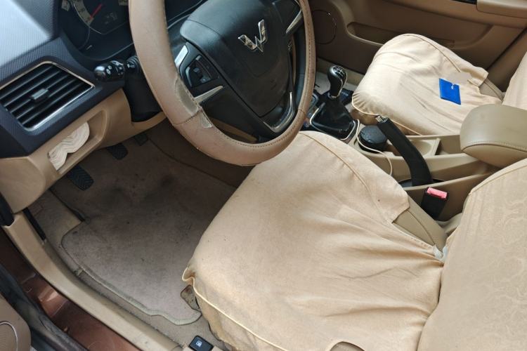 Used Wuling Hongguang 2014 1.5L S Luxury Model Driver Seat
