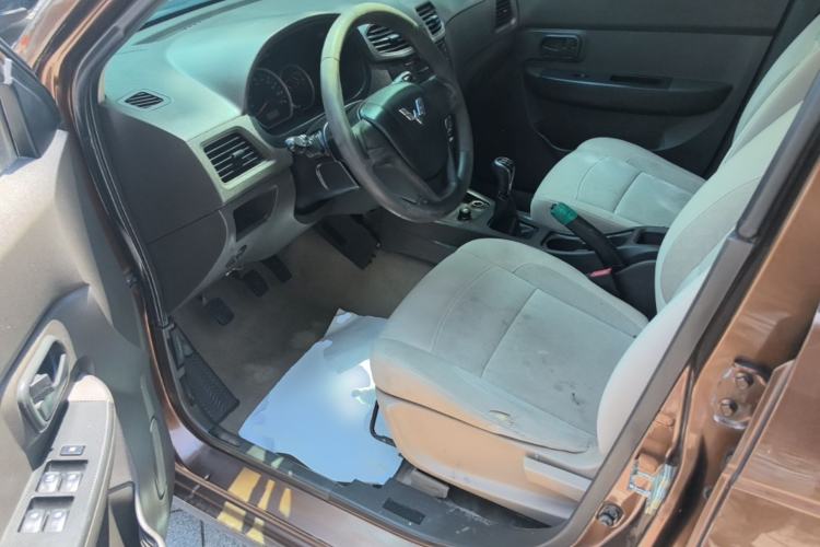Used Wuling Hongguang 2014 1.5L S Standard Version Driver Seat