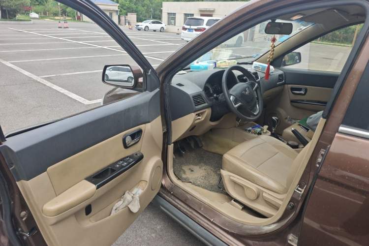 Used Wuling Hongguang 2014 1.5L S Comfort Model Driver Seat
