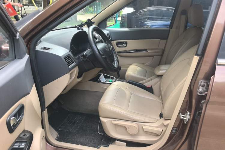 Used Wuling Hongguang 2014 1.5L S Automatic Comfort Edition Driver Seat