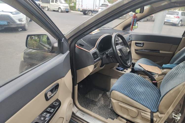 Used Wuling Hongguang 2014 1.2L S Comfort Model China IV Driver Seat