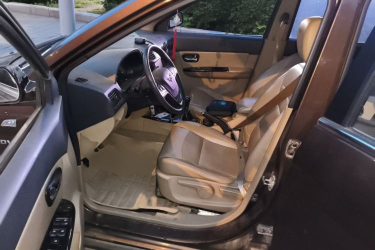 Used Wuling Hongguang 2014 1.5L S Luxury Model Driver Seat