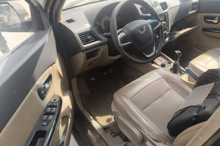 Used Wuling Hongguang 2014 1.2L S Comfort Model China IV Driver Seat