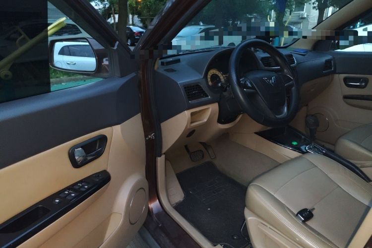 Used Wuling Hongguang 2014 1.5L S Automatic Luxury Model Driver Seat