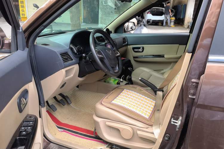 Used Wuling Hongguang 2014 1.5L S Comfort Model Driver Seat