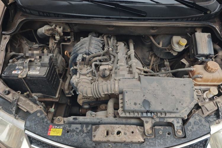 Used Wuling Hongguang 2014 1.2L S Comfort Model China IV Engine Bay