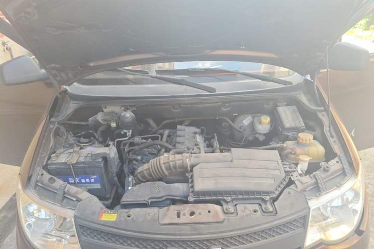 Used Wuling Hongguang 2014 1.5L S Comfort Model Engine Bay