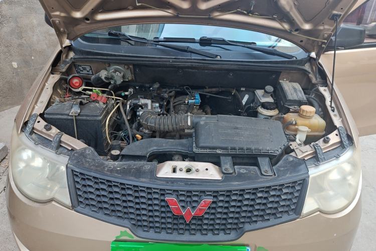Used Wuling Hongguang 2014 1.2L Base Model China IV Engine Bay