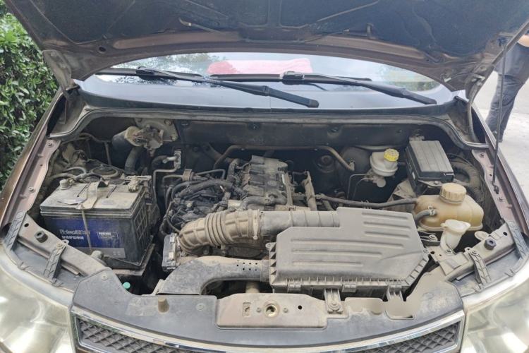 Used Wuling Hongguang 2014 1.5L S Comfort Model Engine Bay